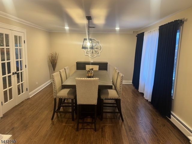 19 Knox Ter, Totowa Boro, NJ 07512