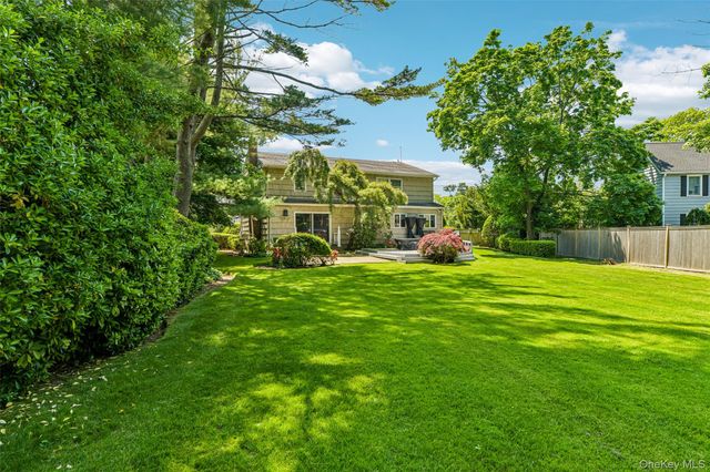 100 Hewlett Neck Road, Hewlett Neck, NY 11598