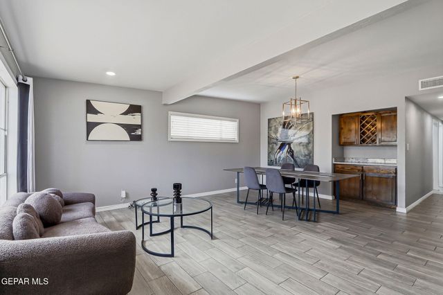 313 MARDI GRAS Drive, El Paso, TX 79912