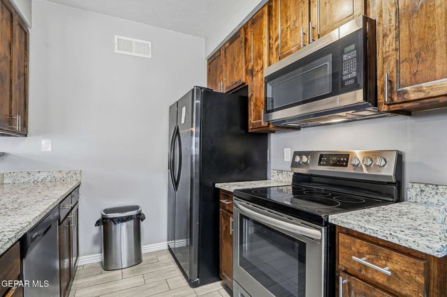 313 MARDI GRAS Drive, El Paso, TX 79912