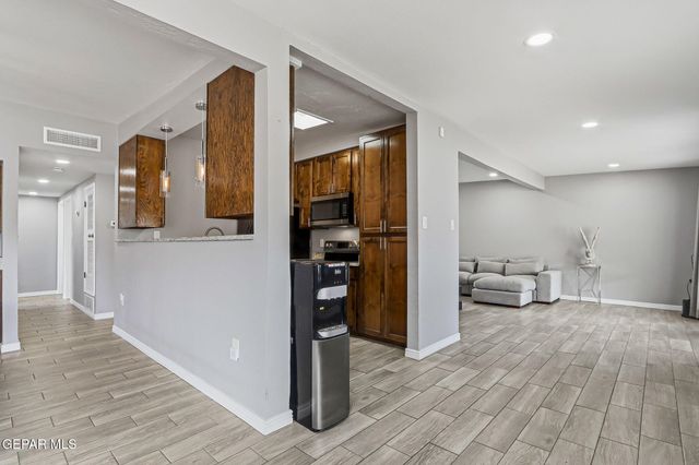 313 MARDI GRAS Drive, El Paso, TX 79912