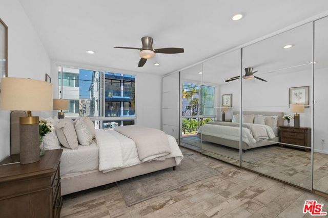 24 YAWL Street 2, Marina Del Rey, CA 90292