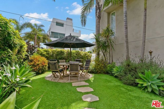 24 YAWL Street 2, Marina Del Rey, CA 90292