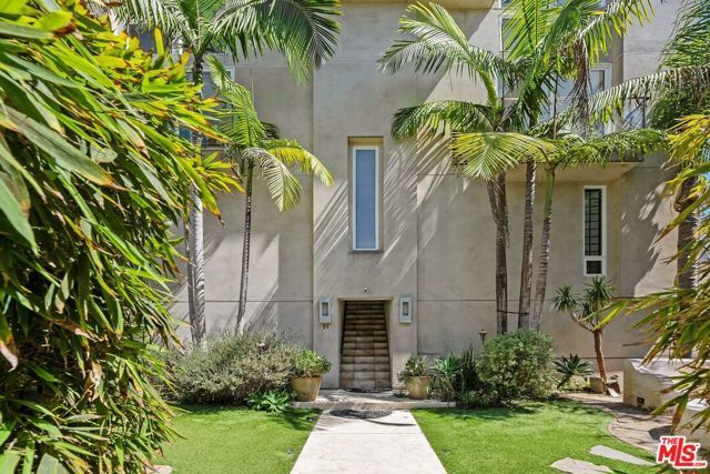 24 YAWL Street 2, Marina Del Rey, CA 90292