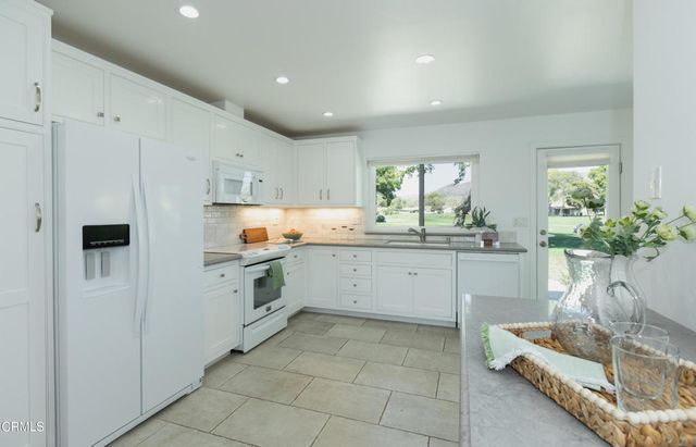 4117 Village 4, Camarillo, CA 93012