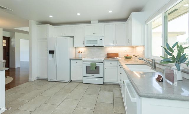4117 Village 4, Camarillo, CA 93012