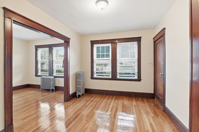 60 Raycroft St 1R, Quincy, MA 02169