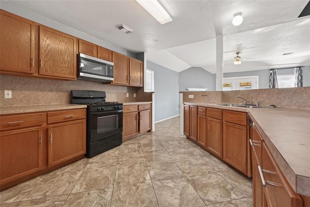 17319 Lobo Trail, Houston, TX 77084