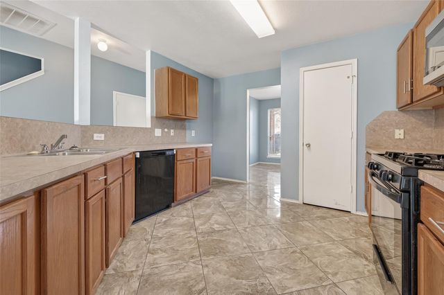 17319 Lobo Trail, Houston, TX 77084