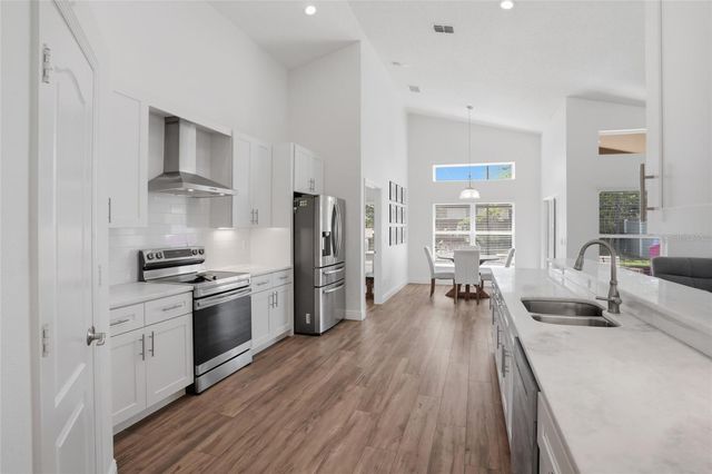 207 TAVESTOCK LOOP, Winter Springs, FL 32708