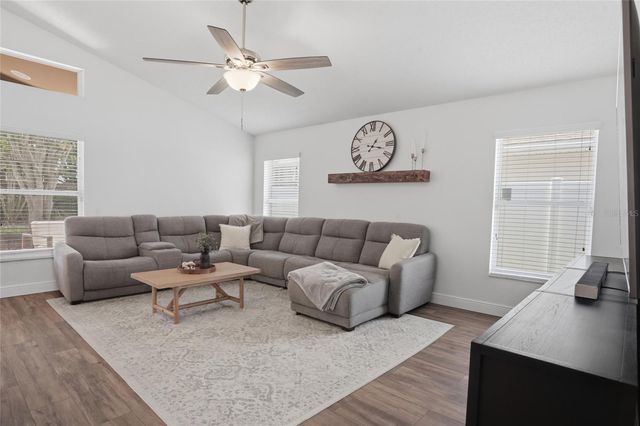 207 TAVESTOCK LOOP, Winter Springs, FL 32708