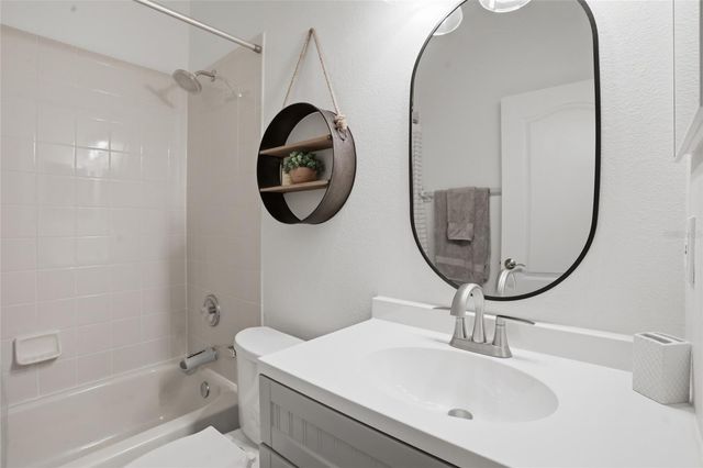 207 TAVESTOCK LOOP, Winter Springs, FL 32708