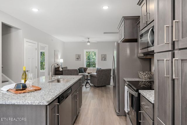 212 Westchester Drive, Crossville, TN 38558