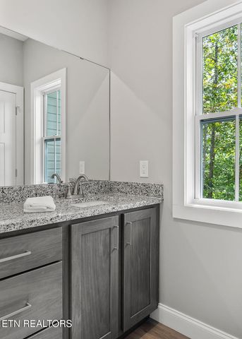 212 Westchester Drive, Crossville, TN 38558