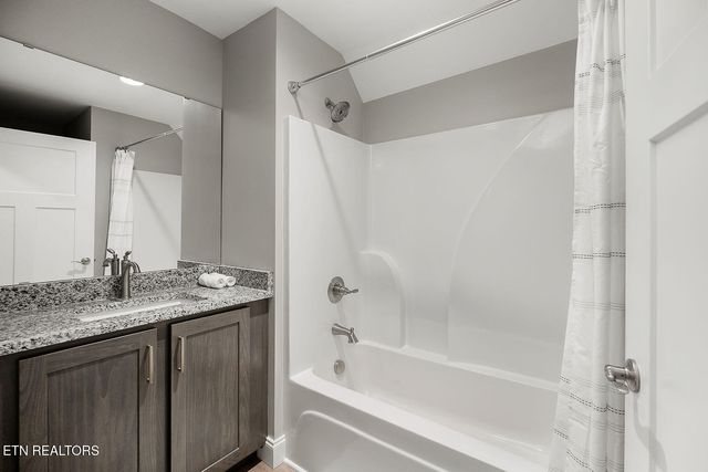 212 Westchester Drive, Crossville, TN 38558