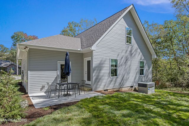 212 Westchester Drive, Crossville, TN 38558