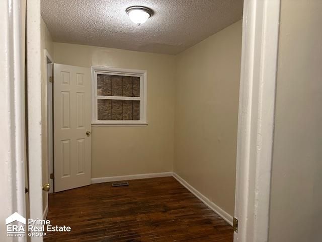 1080 E Cornell Avenue, Flint, MI 48505