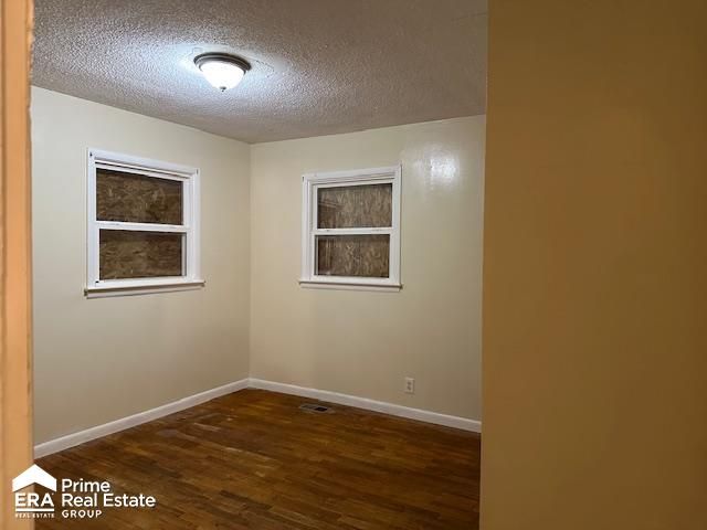 1080 E Cornell Avenue, Flint, MI 48505