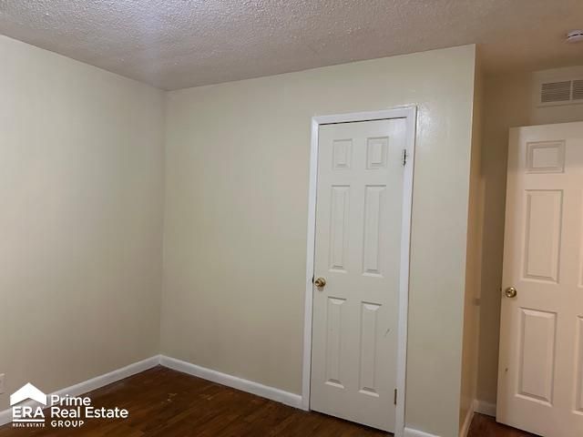 1080 E Cornell Avenue, Flint, MI 48505