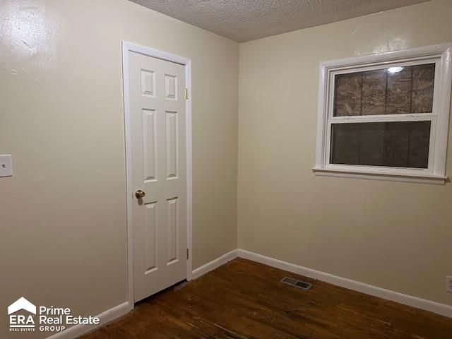 1080 E Cornell Avenue, Flint, MI 48505