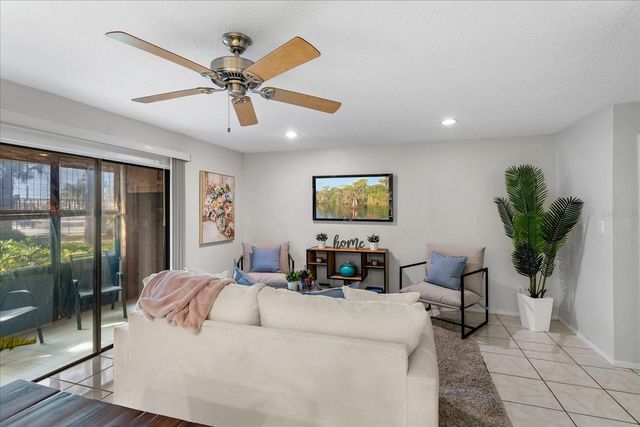 156 SPRINGWOOD CIRCLE A, Longwood, FL 32750