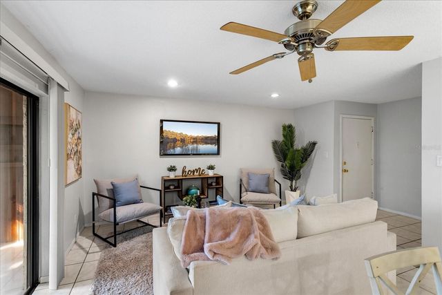 156 SPRINGWOOD CIRCLE A, Longwood, FL 32750