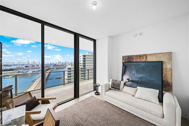 500 Alton 2203, Miami Beach, FL 33139