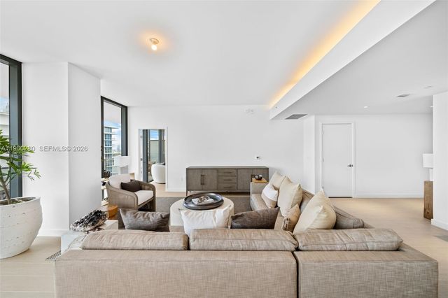 500 Alton 2203, Miami Beach, FL 33139