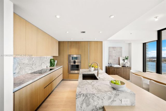 500 Alton 2203, Miami Beach, FL 33139