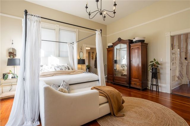 250 N Primrose Avenue, Monrovia, CA 91016