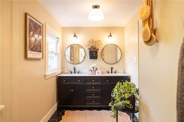 250 N Primrose Avenue, Monrovia, CA 91016