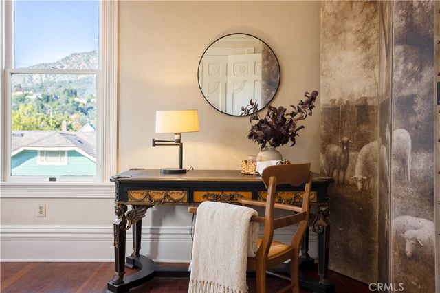 250 N Primrose Avenue, Monrovia, CA 91016