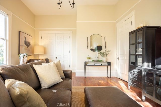 250 N Primrose Avenue, Monrovia, CA 91016