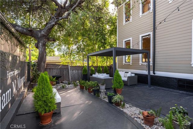 250 N Primrose Avenue, Monrovia, CA 91016