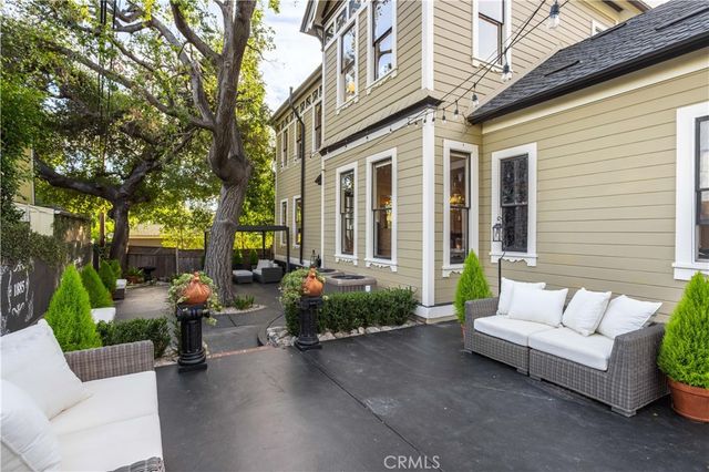 250 N Primrose Avenue, Monrovia, CA 91016