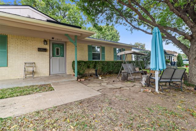 2015 Salem Street, Irving, TX 75061