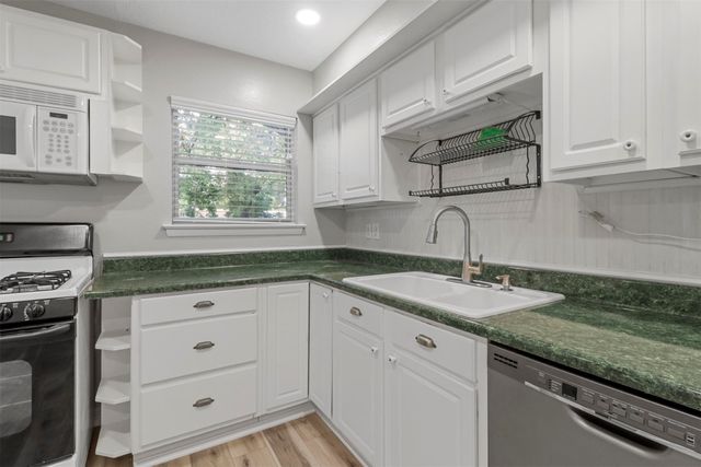 2015 Salem Street, Irving, TX 75061