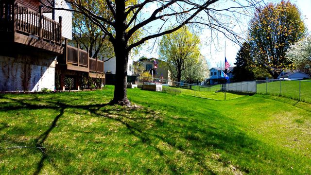 2062 122nd Avenue NW, Coon Rapids, MN 55448