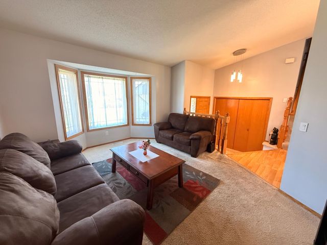 2062 122nd Avenue NW, Coon Rapids, MN 55448