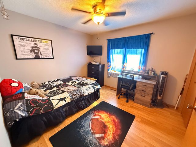 2062 122nd Avenue NW, Coon Rapids, MN 55448