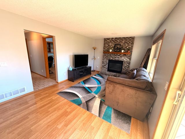 2062 122nd Avenue NW, Coon Rapids, MN 55448