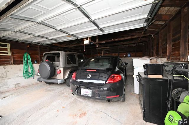 737 Cumberland Drive, St Louis, MO 63125