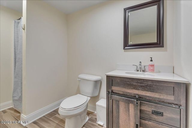 10 Illinois Avenue, Port Monmouth, NJ 07758