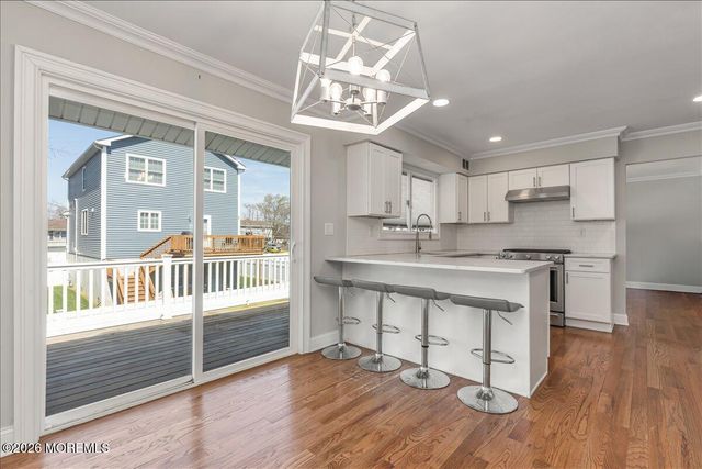 10 Illinois Avenue, Port Monmouth, NJ 07758