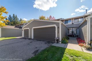 862 Yorktown Court, Northville, MI 48167