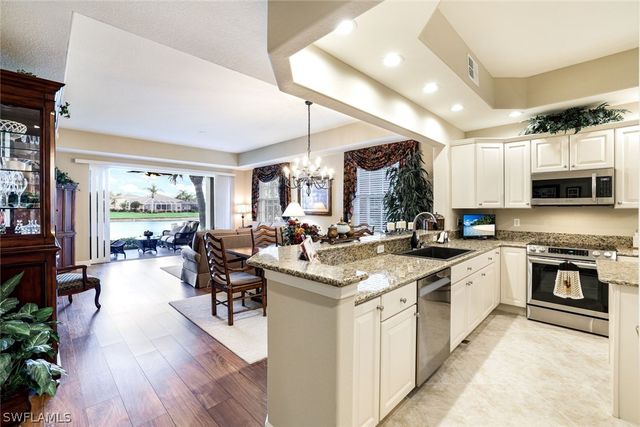 6446 Legacy CIR 102, Naples, FL 34113