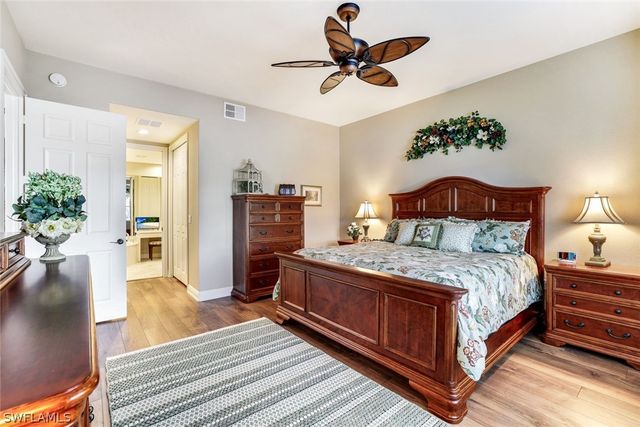 6446 Legacy CIR 102, Naples, FL 34113