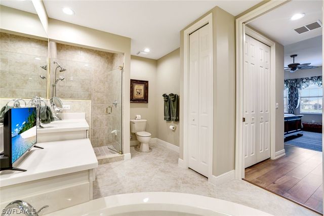 6446 Legacy CIR 102, Naples, FL 34113