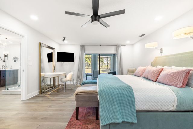 2831 SE Fairway W, Stuart, FL 34997