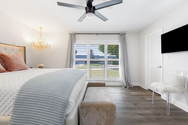 2831 SE Fairway W, Stuart, FL 34997